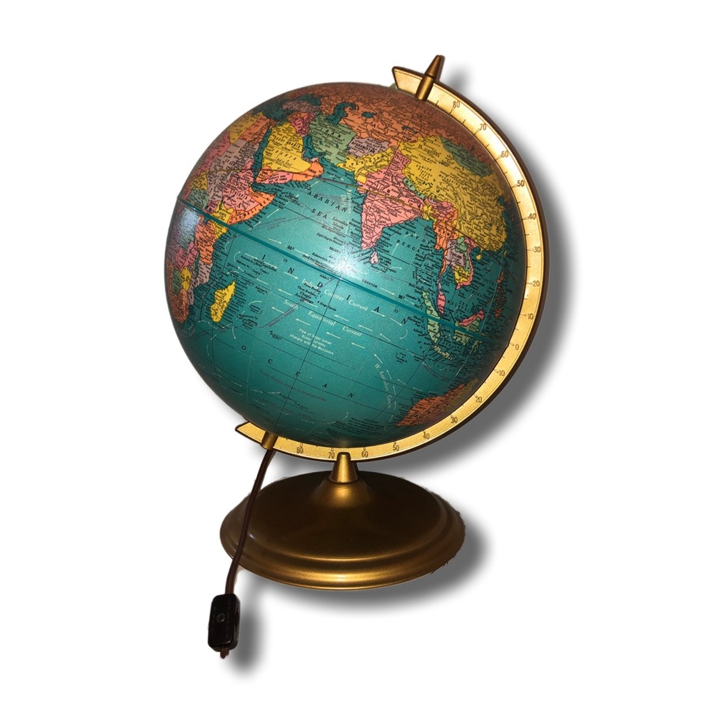 Vintage 1960’s Cram’s Plasti-lite illuminated globe